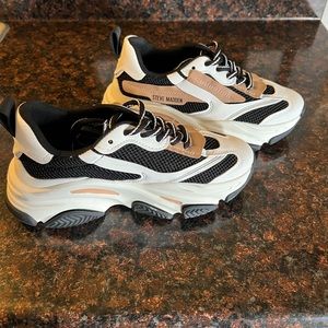 Steve Madden Possession Sneakers